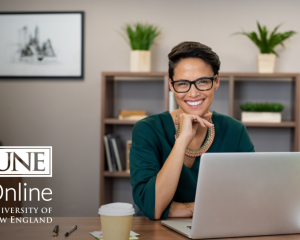 MBA en la University of New England, programas de MBA en línea, especializaciones MBA, aumento de salario con MBA, MBA en finanzas, MBA en marketing, MBA en gestión de proyectos, modalidades de estudio MBA, admisión MBA, educación empresarial en UNE